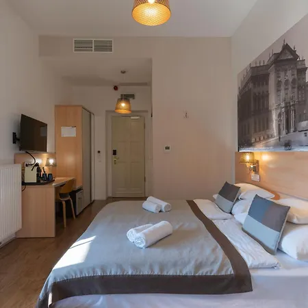 Hotell Klebelsberg Kastely