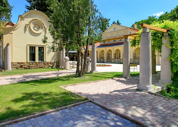 Klebelsberg Kastely 酒店 4*