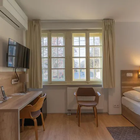 Klebelsberg Kastély Hotel