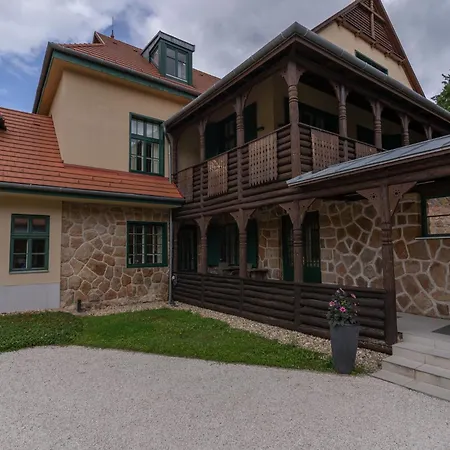 Hotel Klebelsberg Kastély 4*