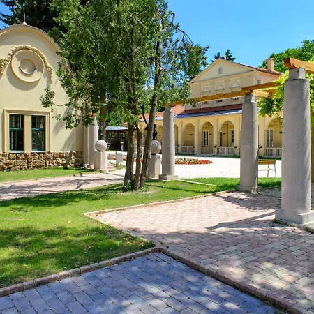 Klebelsberg Kastély Szálloda 4*