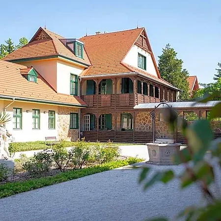 Klebelsberg Kastely 4*