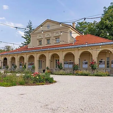 Hotel Klebelsberg Kastely 4*