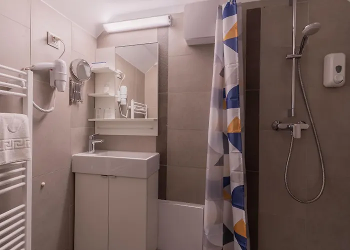 Klebelsberg Kastely 4* 布达佩斯