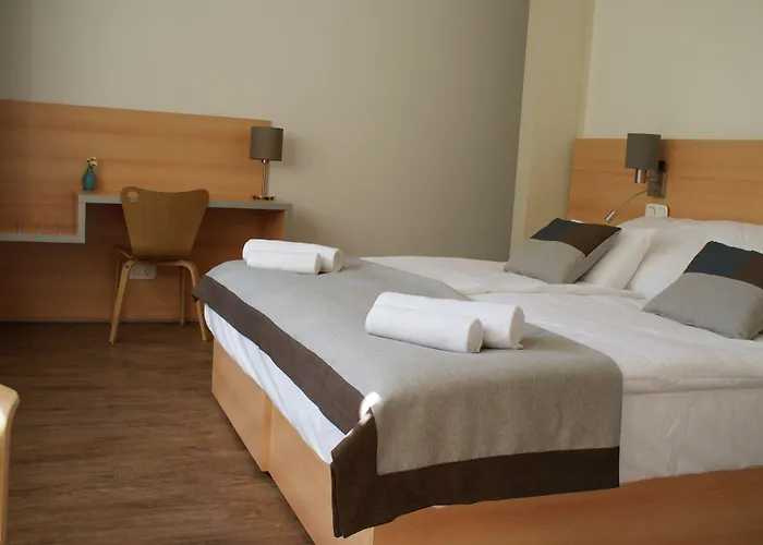 Klebelsberg Kastely 4* 布达佩斯