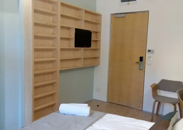 Klebelsberg Kastely 4* 布达佩斯