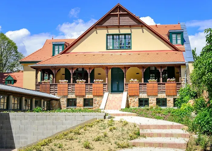 Klebelsberg Kastely 4* 부다페스트