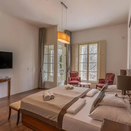 Klebelsberg Kastely 4* Budapesta